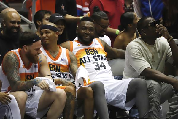 Ozuna, Wisin y otros artistas brillan en el Juego de Celebridades de Baloncesto Puerto Rico