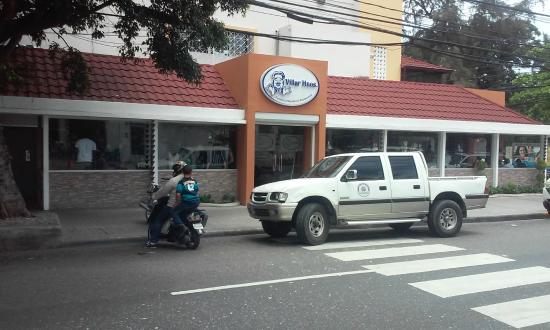 Salud Publica informa pruebas no implican a Villar Hermanos en fallecimiento de cliente