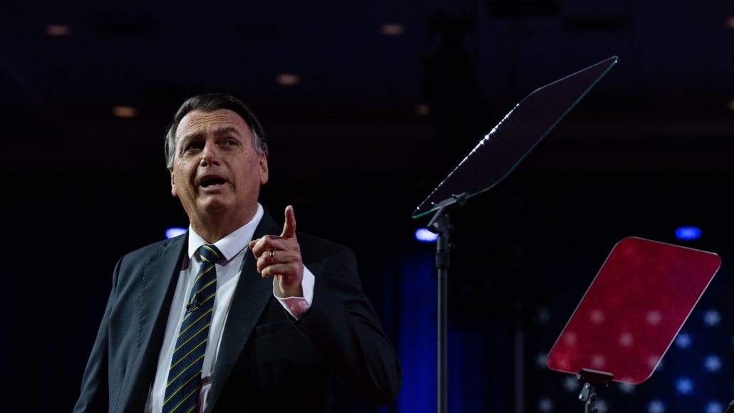 Bolsonaro adelanta que recurrirá ante la Corte Suprema si es inhabilitado
