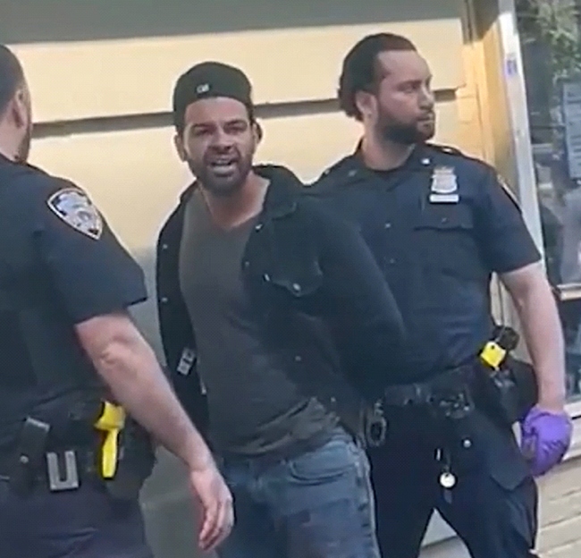 Acusan un migrante egipcio por asesinato a de dominicano en Alto Manhattan