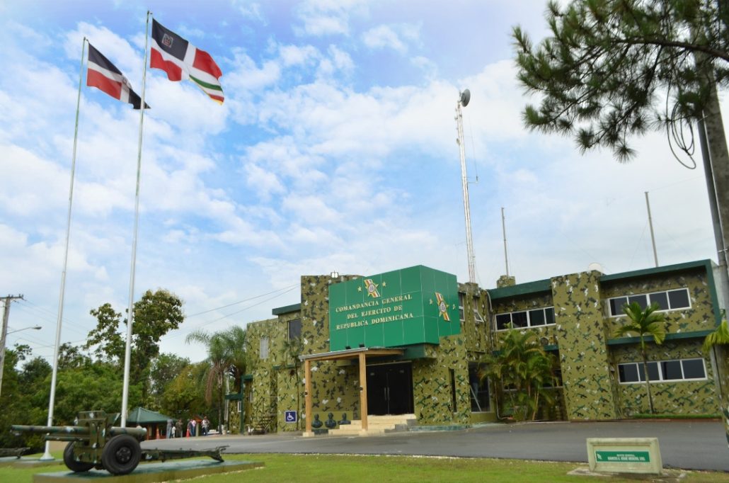 Ejército dominicano investiga casos de supuestos sobornos a militares 