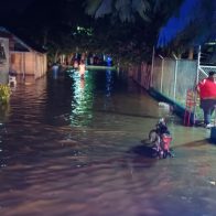Afectados por inundaciones en región Suroeste recibirán raciones de Comedores Económicos