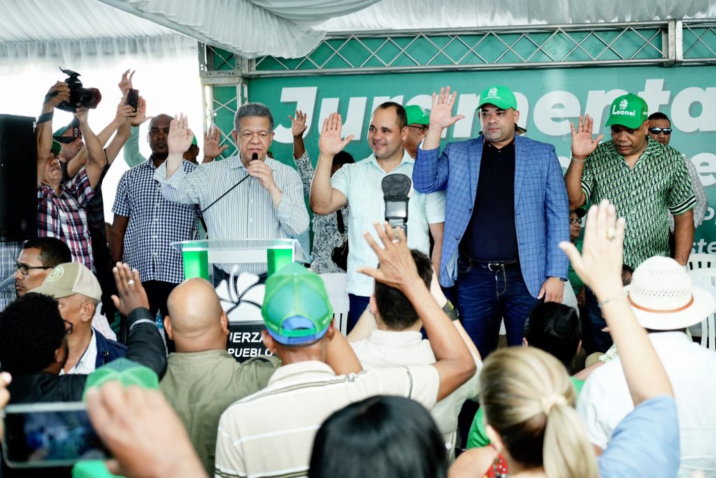 Leonel: "Frente al cambio pa' tra', volvemos pa' lante con la FP"