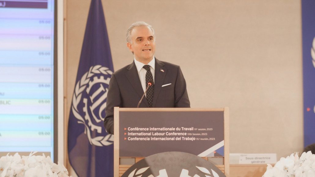 Ministro de Trabajo llama a atender regulación internacional del trabajo deslocalizado