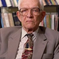 Hoy se cumplen 114 años del natalicio del profesor Juan Bosh