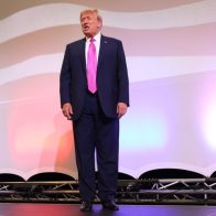 Trump: Biden ha permitido ingreso de extranjeros que provienen de cárceles y psiquiátricos