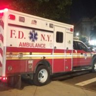 Acusan a un paramédico por robar tarjetas de crédito a un muerto en Manhattan
