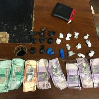 Apresan a hombre con presunta marihuana y desmantelan dos puntos de drogas