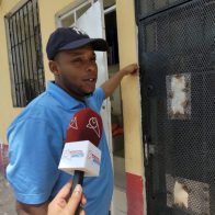 Hedor que emana del mar afecta a residentes en Zona Colonial