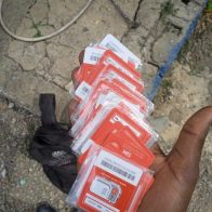 Investigan dos personas en Esperanza tras incautarles 29 chips para celulares