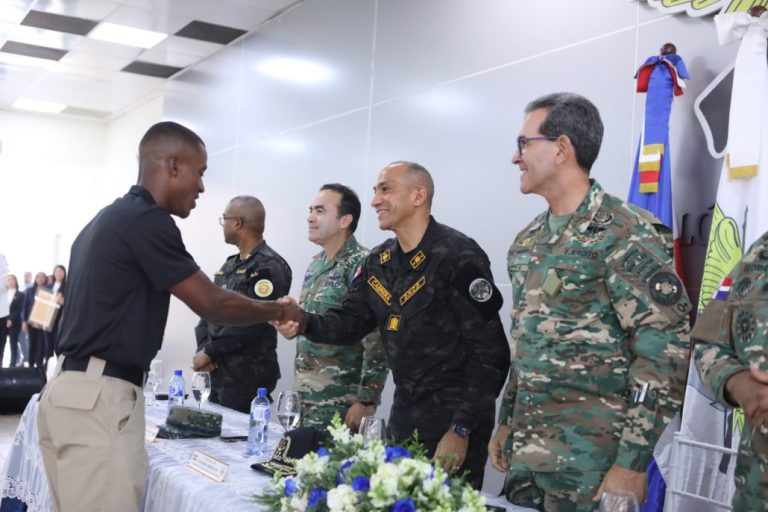 Ministro de Defensa encabeza graduación de agentes antinarcóticos 4 | Noticias de hoy en República Dominicana WhatsApp Image 2023 06 22 at 8.21.14 AM | Noticias de hoy en De Último Minuto