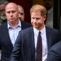 El duque de Sussex dice que la prensa lleva "engañándolo" toda su vida