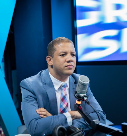 ELÍAS CORNELIO