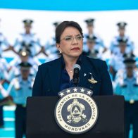 Castro decreta "toque de queda especial" tras matanza de 11 personas en Honduras