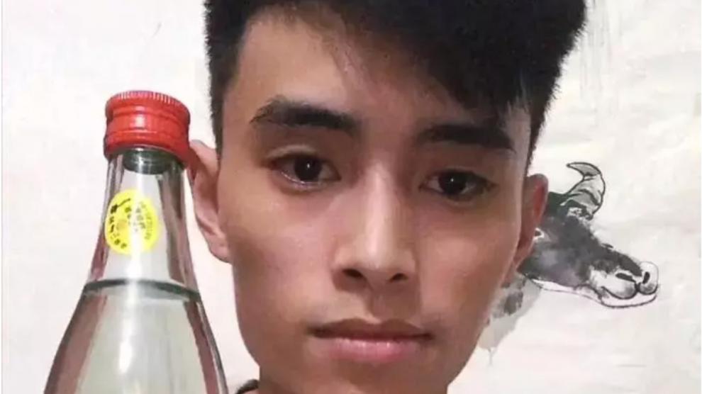 Influencer chino muere por ingesta de alcohol mientras transmitía en directo