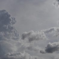 Cielo brumoso y temperaturas calurosas este viernes