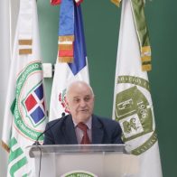 Buscan incorporar carreras en innovación tecnológica para el desarrollo del país
