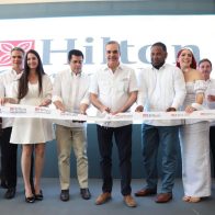 Abinader y Collado encabezan inauguración del Hotel de Edwin Encarnación