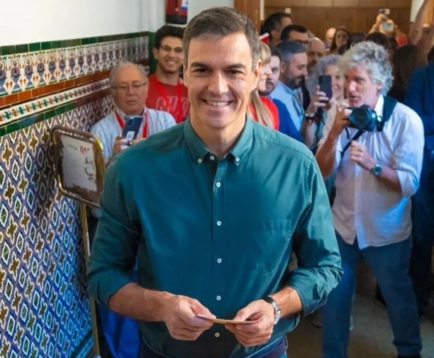 Sánchez pide una participación electoral "histórica" en España