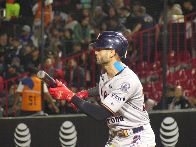 Luis Barrera y Mel Rojas Jr. dieron cuatro hits en México