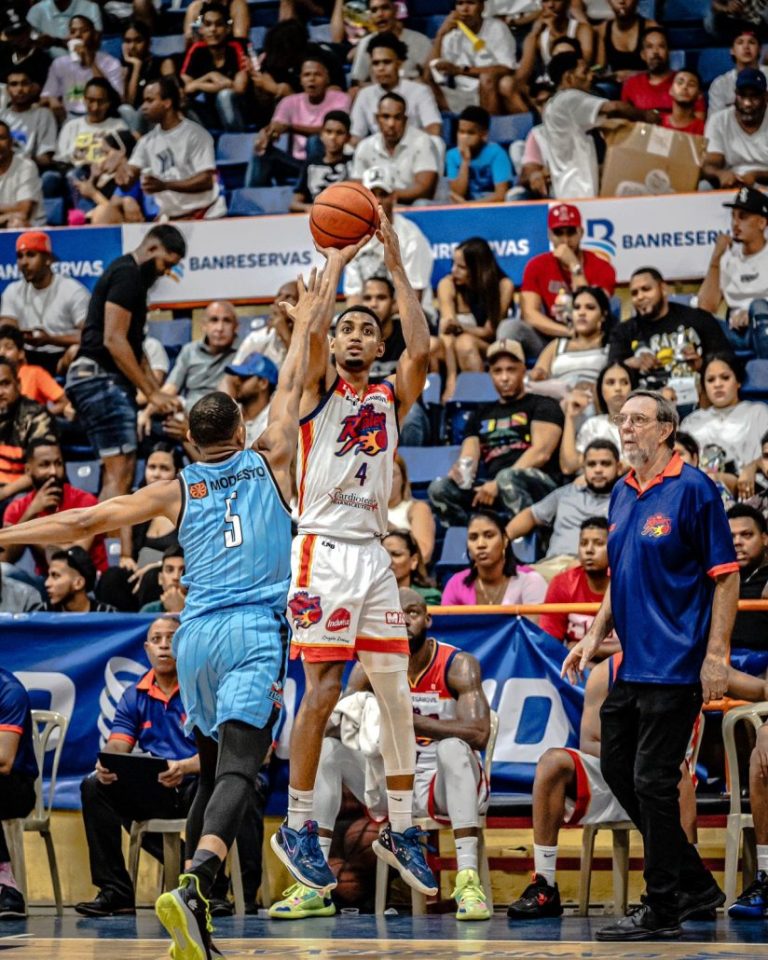 Gelvis Solano vs Titanes Final J1 | Noticias de hoy en De Último Minuto
