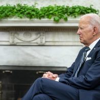 Biden discute con el cardenal Zuppi los esfuerzos del Vaticano para mediar situación en Ucrania