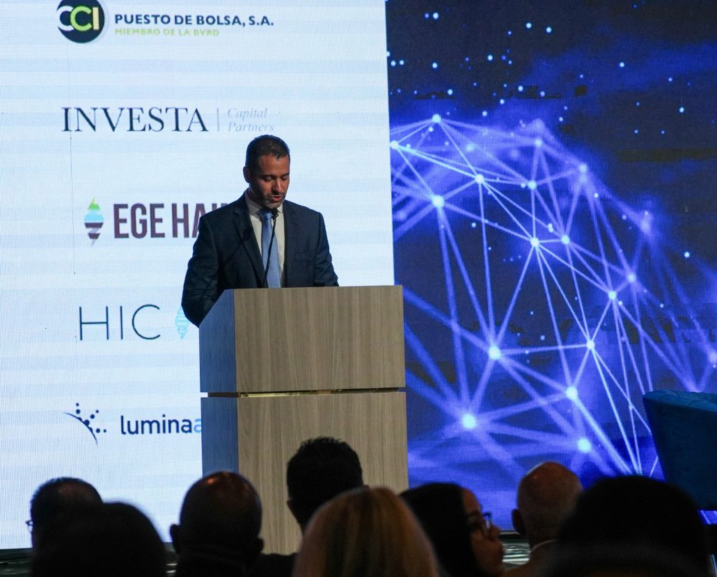 4to Foro del Mercado de Valores trata sobre desafíos y oportunidades de la Inteligencia Artificial