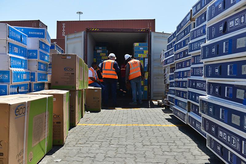 Aduanas ha detectado 75 millones de artículos de contrabando, en 3 años
