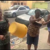 Residentes de Los Mameyes en SDE protestan por servicio de agua potable