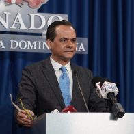 Iván Silva denuncia 29 bancos son cómplices de presunto delito financiero de Estado
