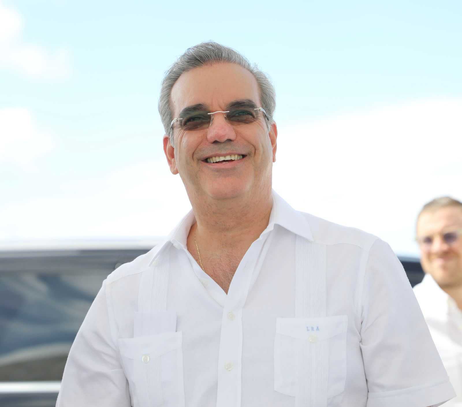 El presidente Abinader celebra hoy 56 años de edad