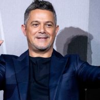 Alejandro Sanz será investido doctor "honoris causa" por universidad española
