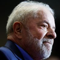 Lula recibe tratamiento en el hospital por unas molestias en la cadera