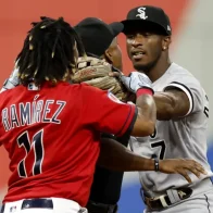 José Ramírez golpeó a Tim Anderson en juego entre Guardianes y Medias Blancas