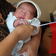 China censura artículo sobre bajada en tasa de fecundidad a 1,09 hijos