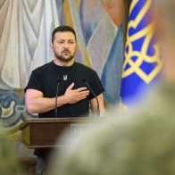 Zelenski ordena investigar sobornos a médicos por certificados para no ir a la guerra
