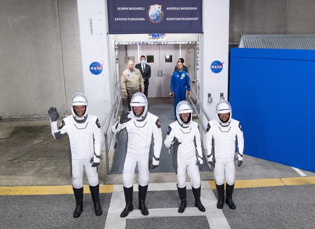 Tripulación de Crew-7 de la NASA y SpaceX arribará mañana Estación Espacial