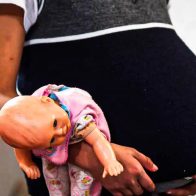 Piden al Congreso de Perú ampliar aborto a embarazos infantiles por violación