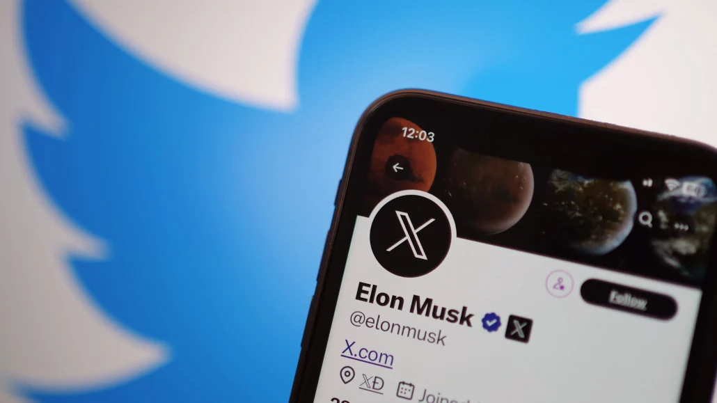 Suscriptores de Twitter Blue ahora pueden ocultar sus etiquetas de verificación azules