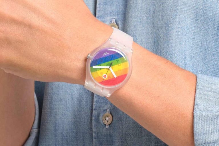 Personas que usen relojes con bandera LGTBI en Malasia pagarán penas de hasta 3 años de cárcel