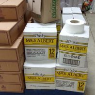 Aduanas encabeza allanamientos contra red de venta de bebidas falsificadas