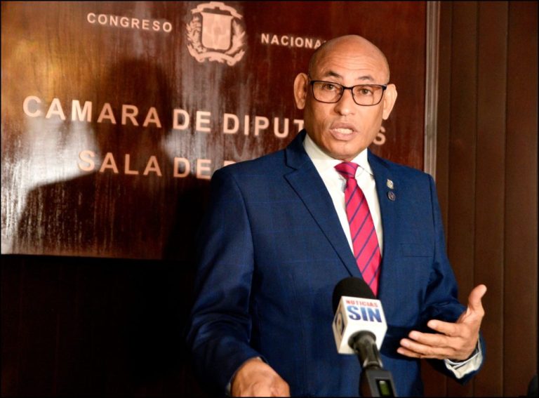 Sócrates Pérez al PRM: “Ellos si quieren pueden traer a su bateador emergente, Raquel Peña, y van a perder” 6 | Noticias de hoy en República Dominicana WhatsApp Image 2023 08 17 at 12.20.30 | Noticias de hoy en De Último Minuto