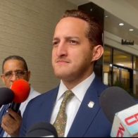 Ángel Estévez: Abinader dice una cosa y hace otra