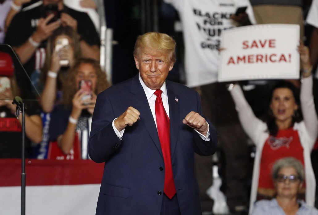 Trump arremete contra el fiscal y la jueza del caso del asalto al Capitolio