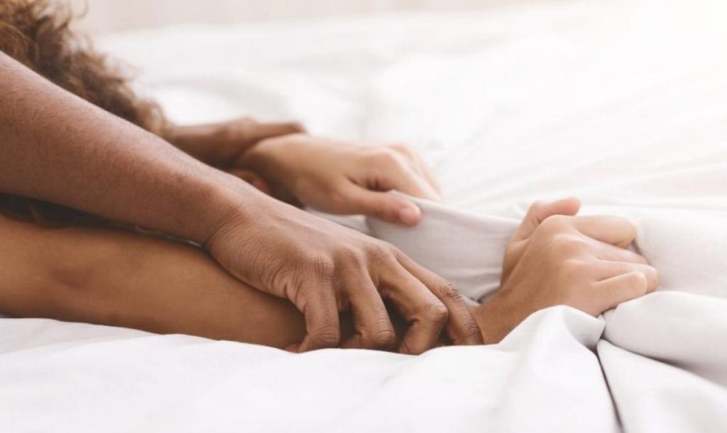 ¿Cómo sienten un orgasmo las mujeres?