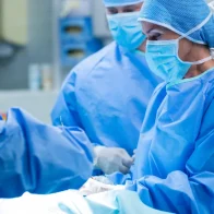 Una mujer dona el útero a su hermana