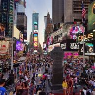 Grandes empresarios de NY piden a Biden acelerar regularización de inmigrantes