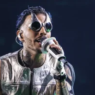Rauw Alejandro niega haber sido infiel en nueva canción de despedida para Rosalía