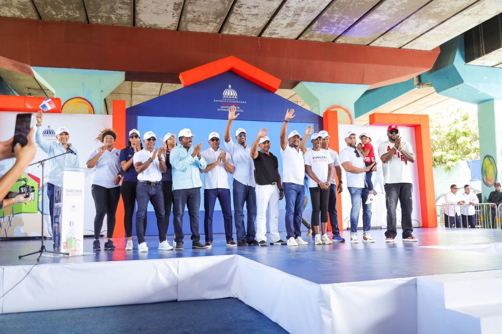 Gobierno pone en marcha en SDO programa “De Vuelta al Barrio”