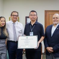 UNPHU fortalece vinculación internacional con la visita del arquitecto japonés Sou Fujimoto